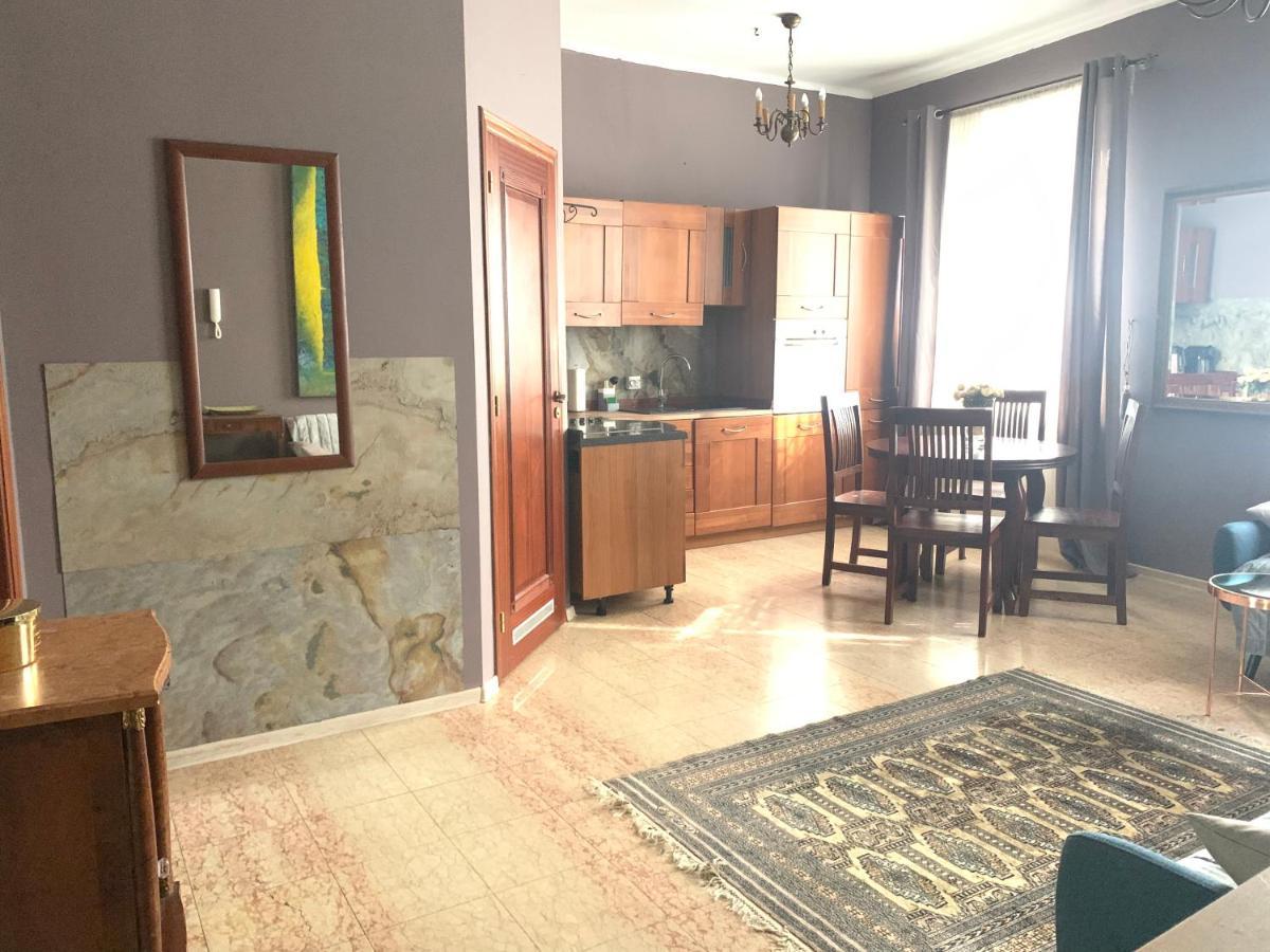 Beautiful And Charming Apartment In The Heart Of The Old Town Varsovia Exterior foto